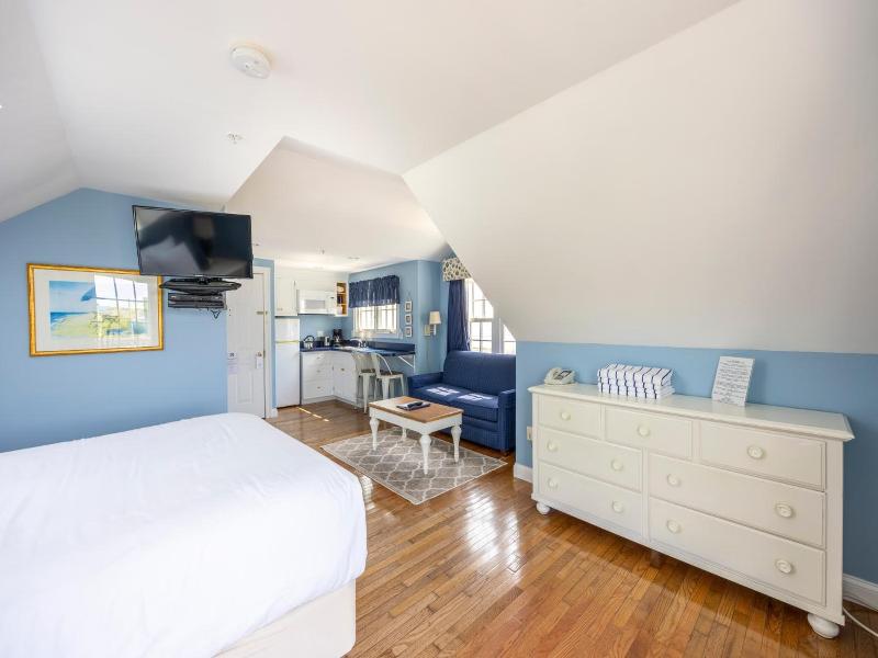 Beachside Village Resort image