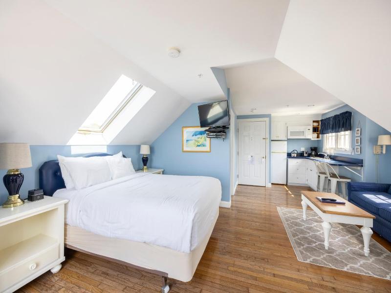 Beachside Village Resort image