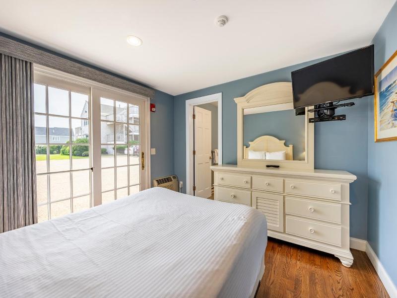 Beachside Village Resort image