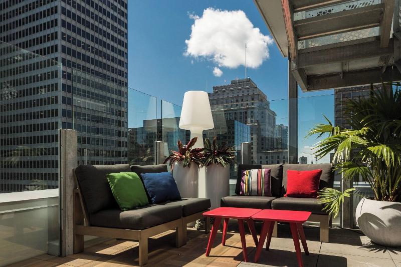 Stay in style at Renaissance Montreal Downtown Hotel