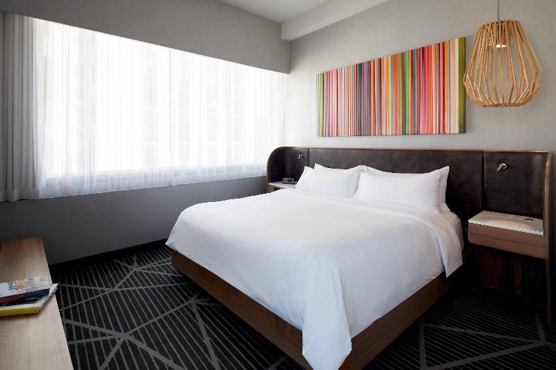 Stay in style at Renaissance Montreal Downtown Hotel