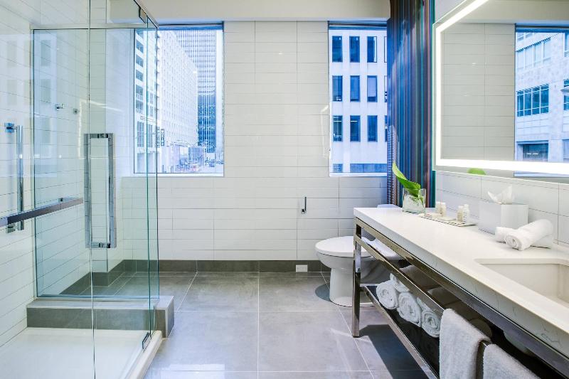 Stay in style at Renaissance Montreal Downtown Hotel