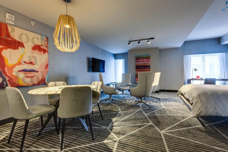 Stay in style at Renaissance Montreal Downtown Hotel