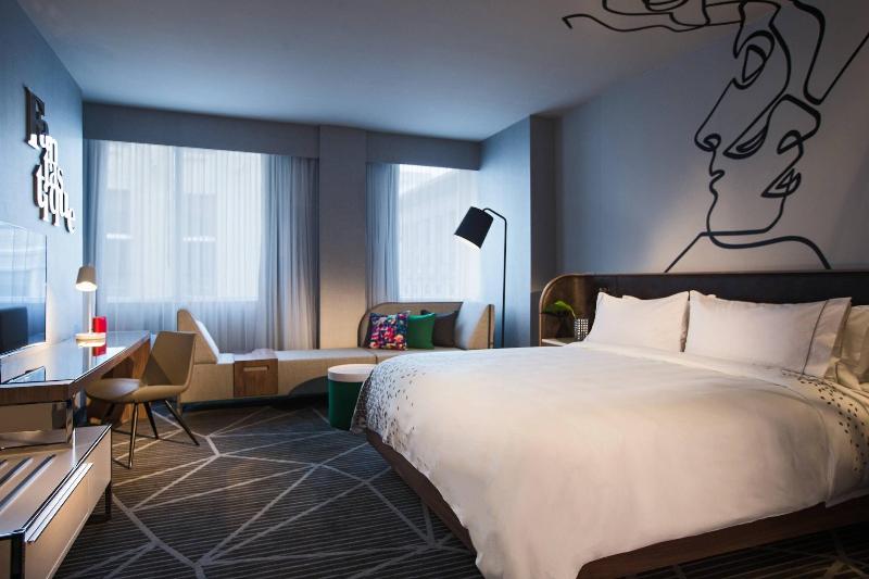 Stay in style at Renaissance Montreal Downtown Hotel