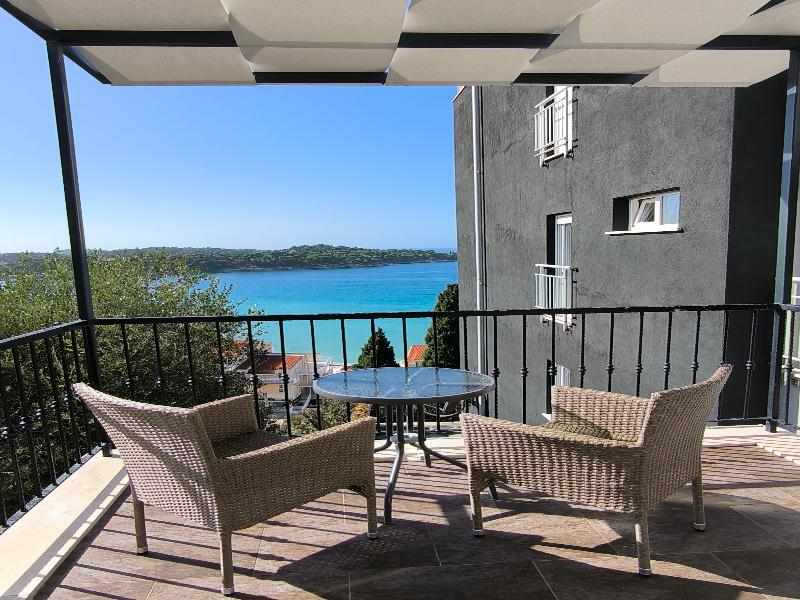 Apartments Didan image