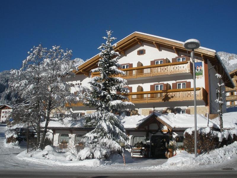 HOTEL CRISTALLO image