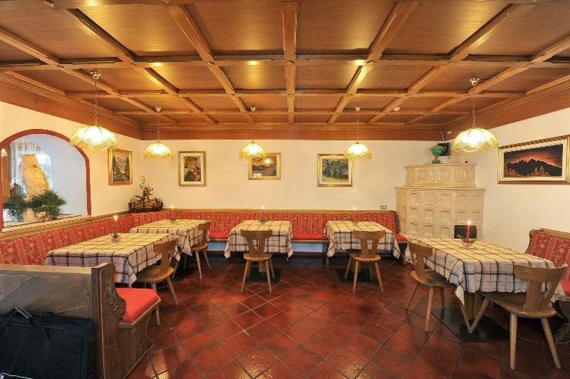 HOTEL CRISTALLO image