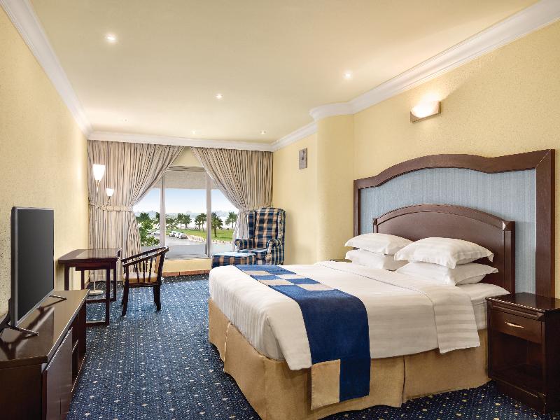 Howard Johnson By Wyndham Dammam image