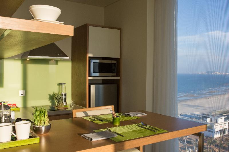 Fusion Suites Da Nang image