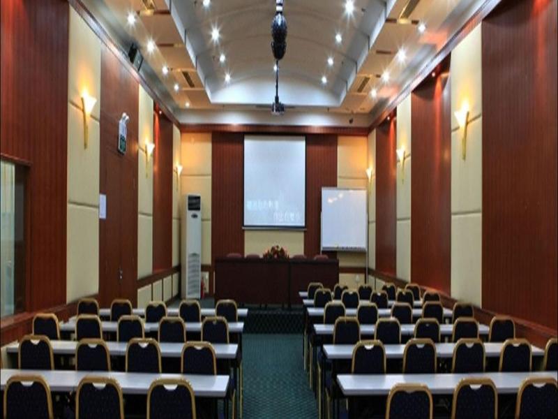 Hedong Hotel image