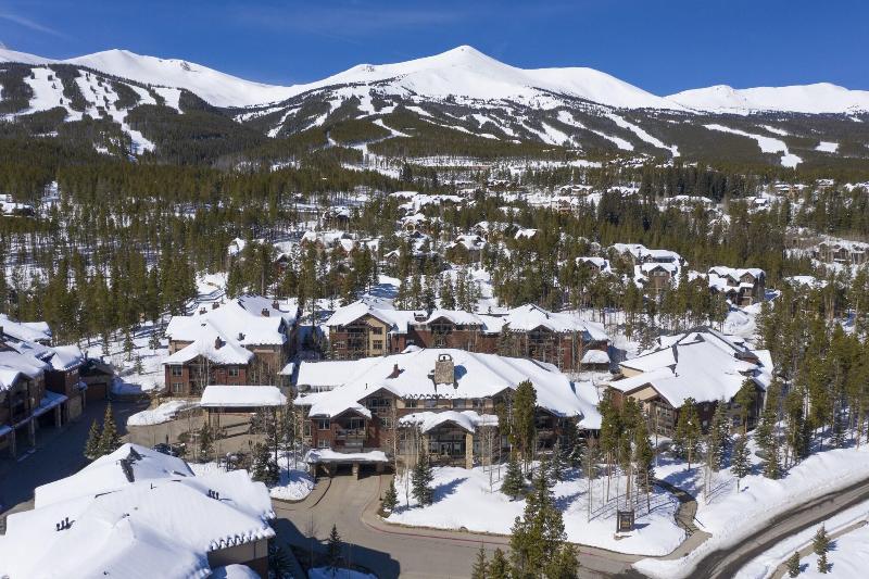 Grand Timber Lodge  image