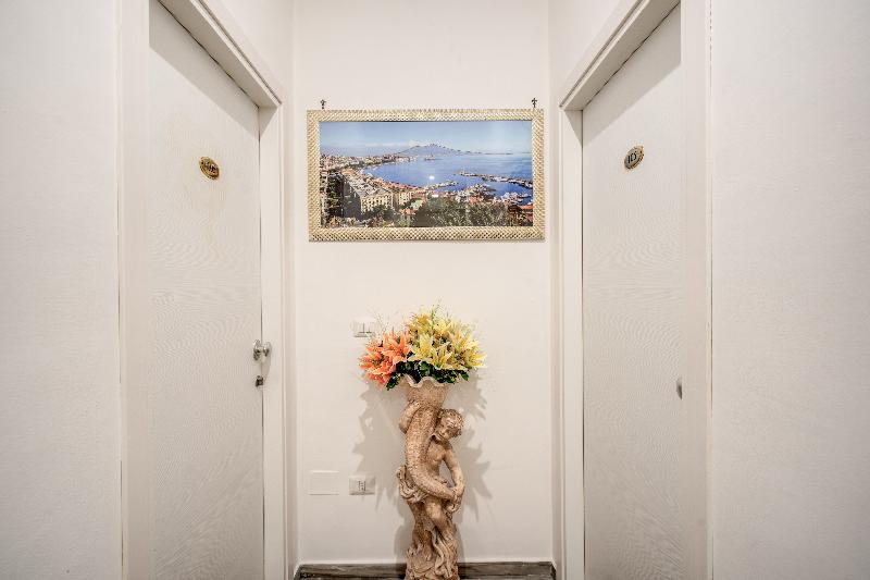 Napoli'S Gold image