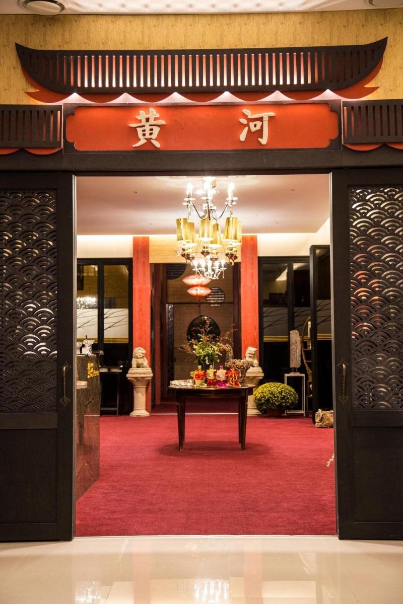 I Square Hotel image