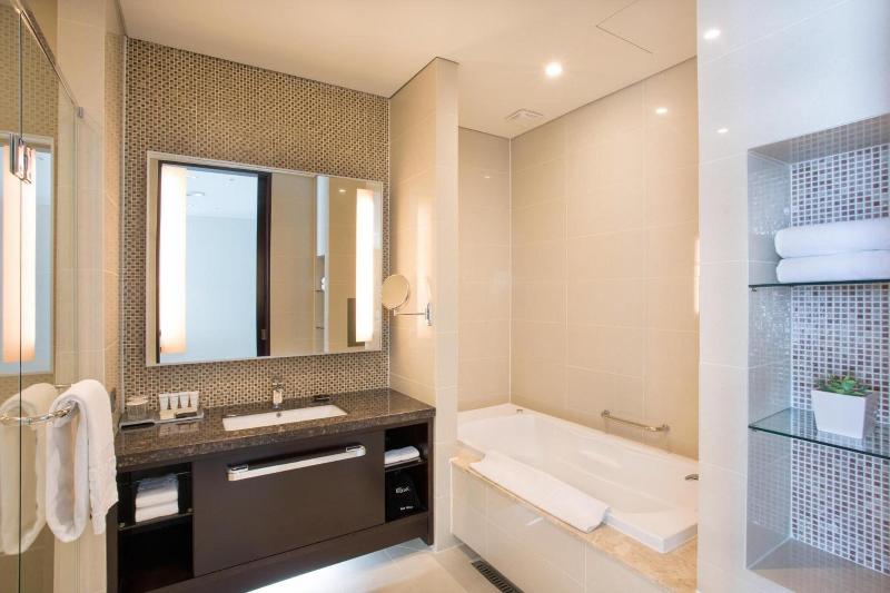 I Square Hotel image