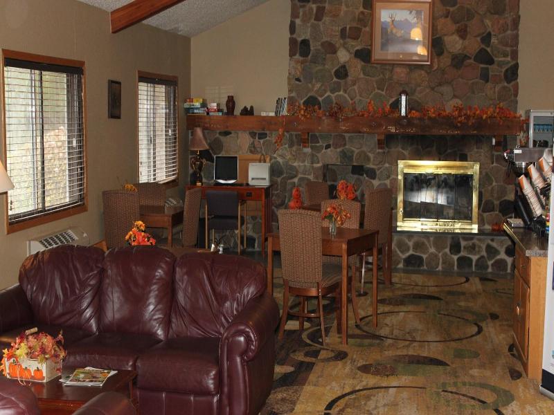 Boarders Inn And Suites Of Ripon, Wi
