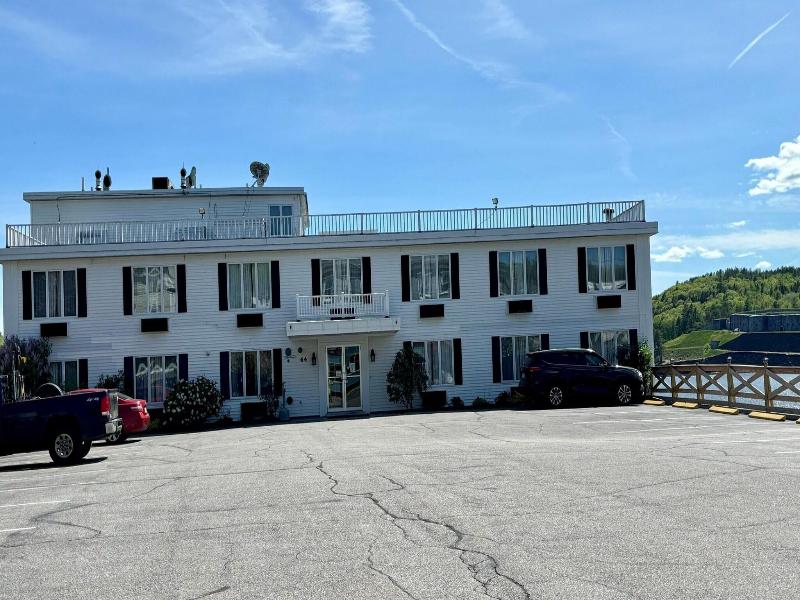 Fort Knox Park Inn image