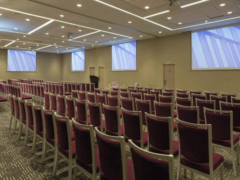 Courtyard by Marriott Santiago Las Condes image