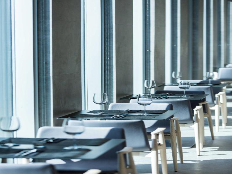 Courtyard by Marriott Santiago Las Condes image