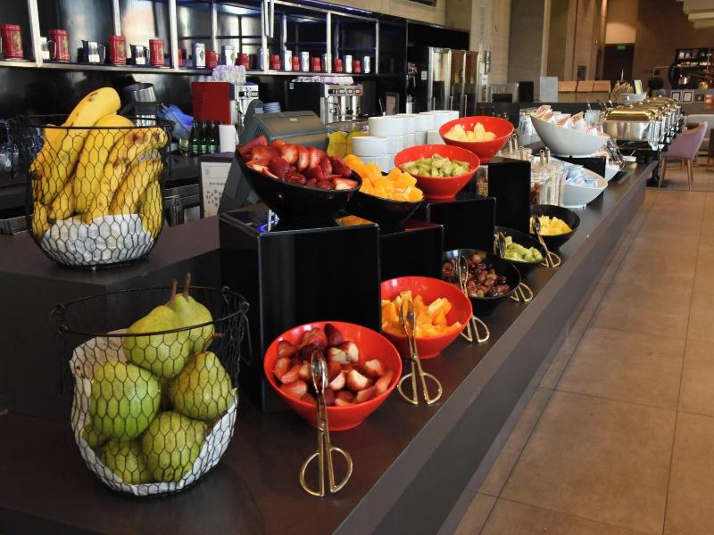 Courtyard by Marriott Santiago Las Condes image