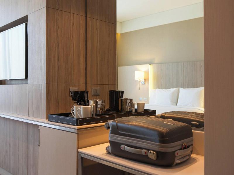 Courtyard by Marriott Santiago Las Condes image