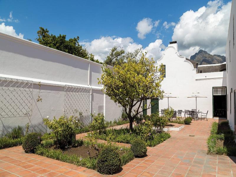 Protea Hotel Cape Town Mowbray image