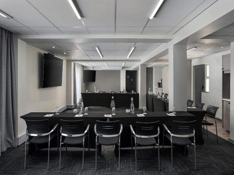 Protea Hotel Cape Town Mowbray image