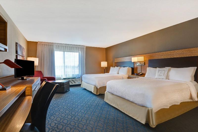 TownePlace Suites Alexandria image