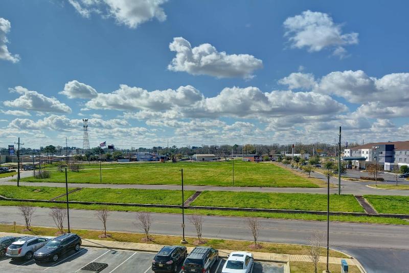 TownePlace Suites Alexandria image