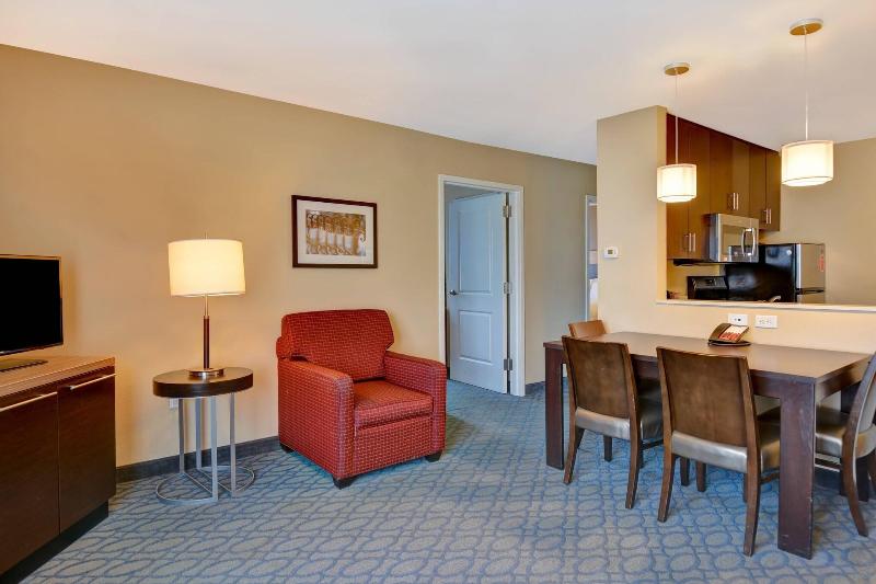 TownePlace Suites Alexandria image