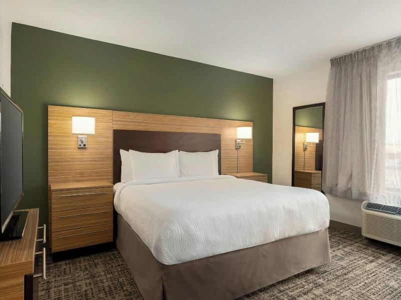 TownePlace Suites Alexandria image