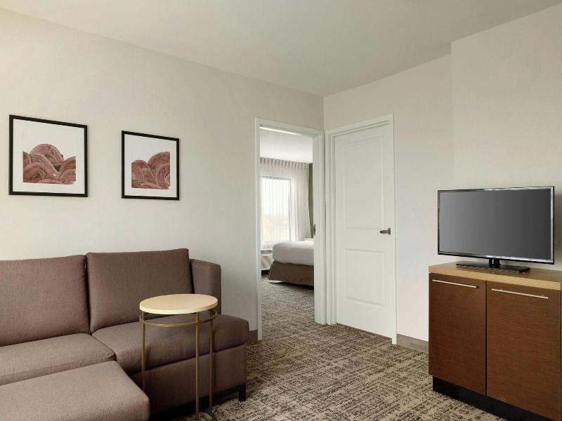 TownePlace Suites Alexandria image