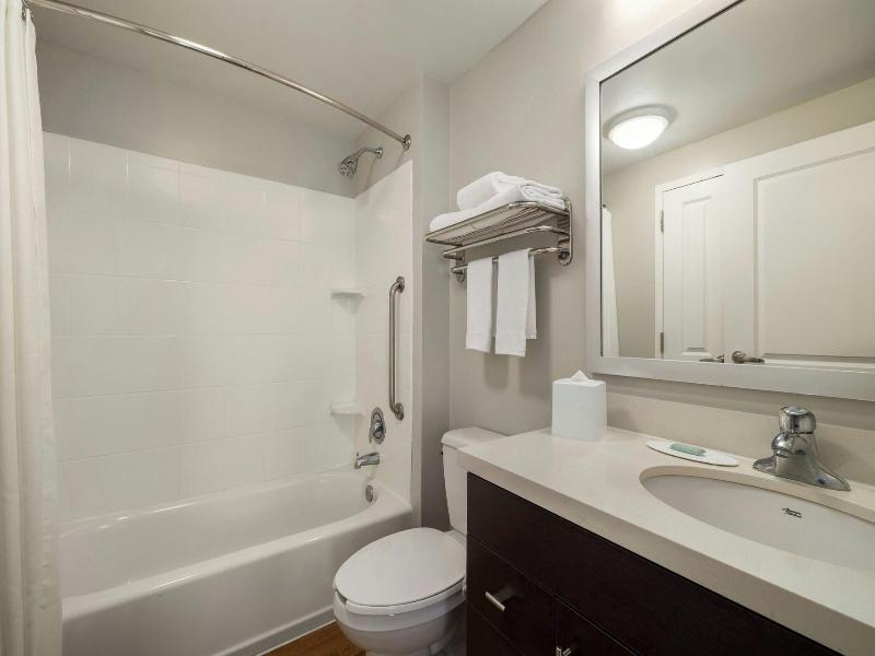 TownePlace Suites Alexandria image
