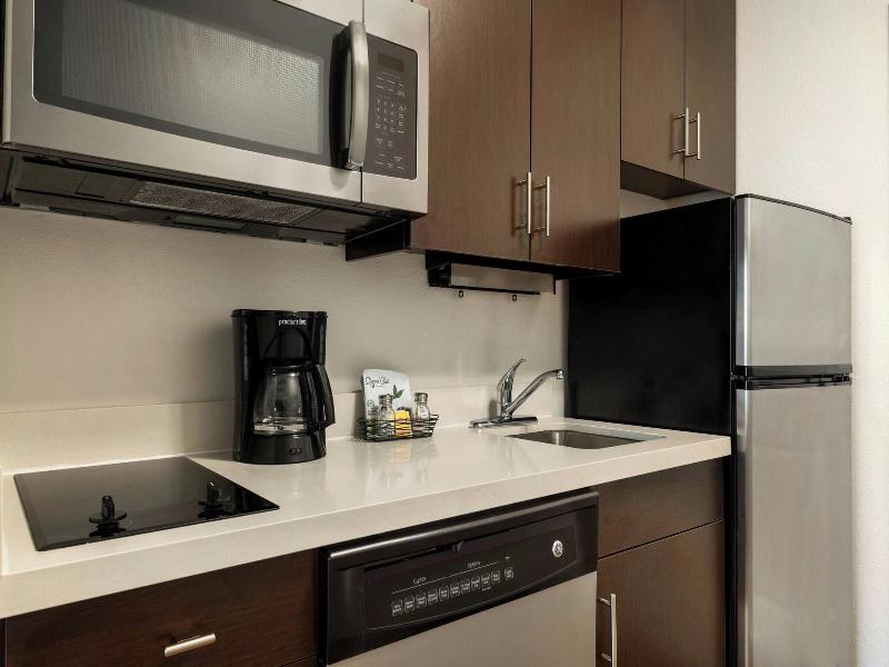 TownePlace Suites Alexandria image