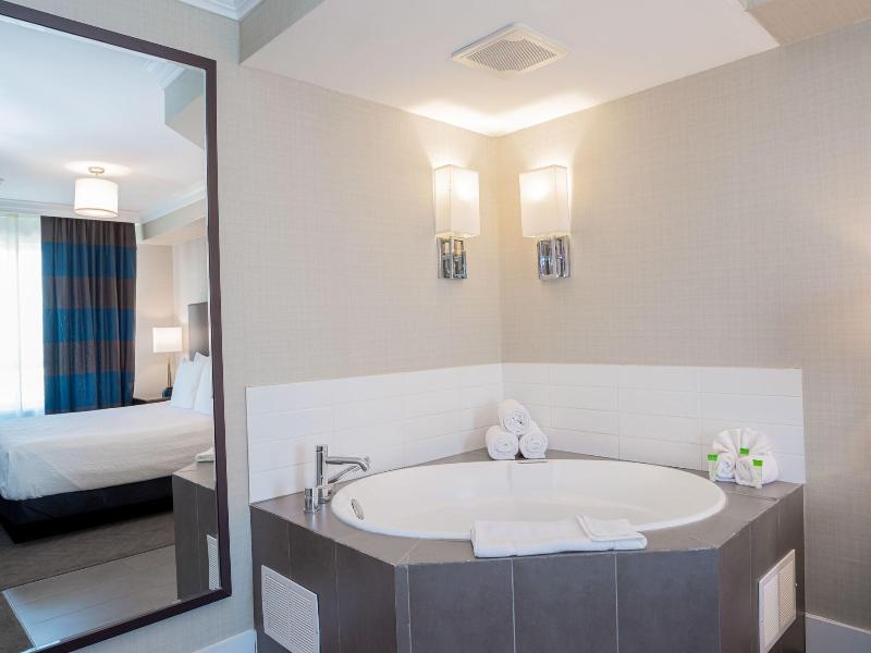 Sandman Hotel Oakville