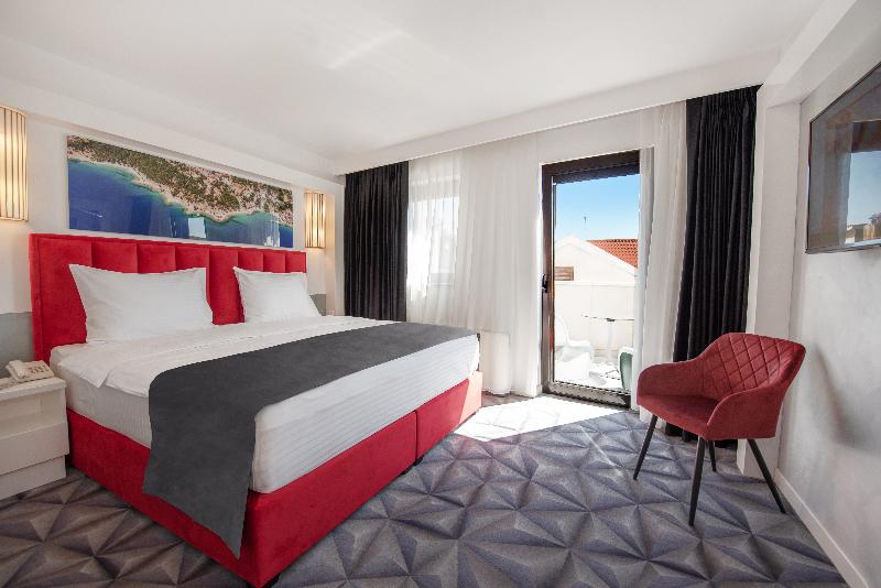 Hotel Luxe image