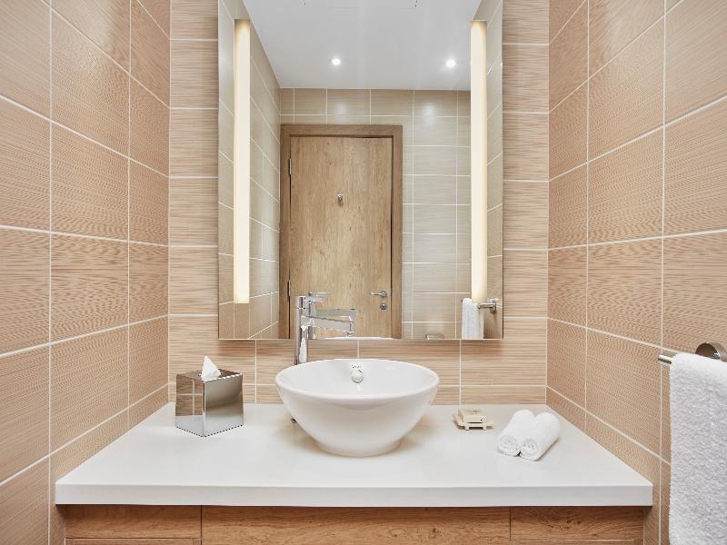 Hilton Garden Inn Hotel Mall Avenue image