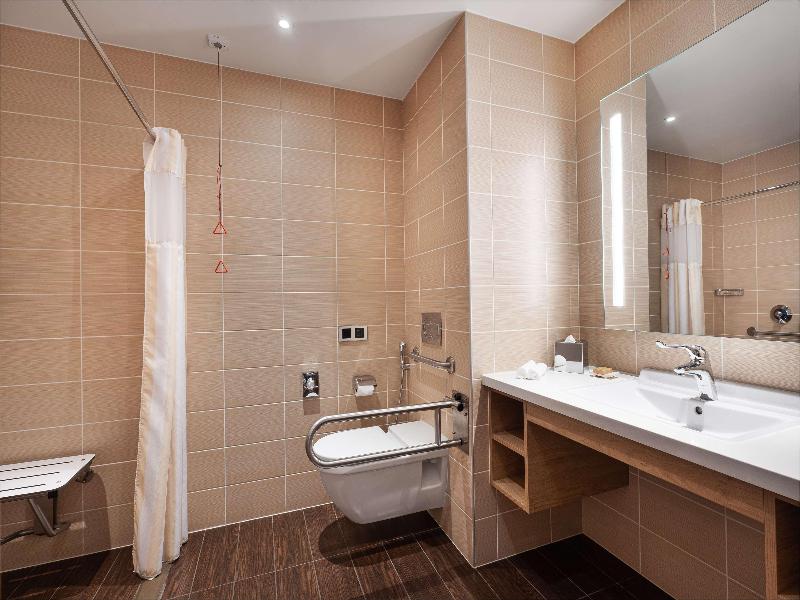 Hilton Garden Inn Hotel Mall Avenue image