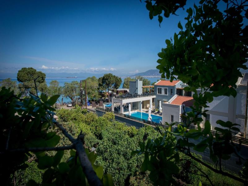 Mantinia Bay Hotel