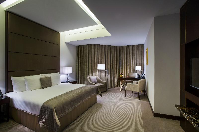 Bab Al Qasr Hotel  image