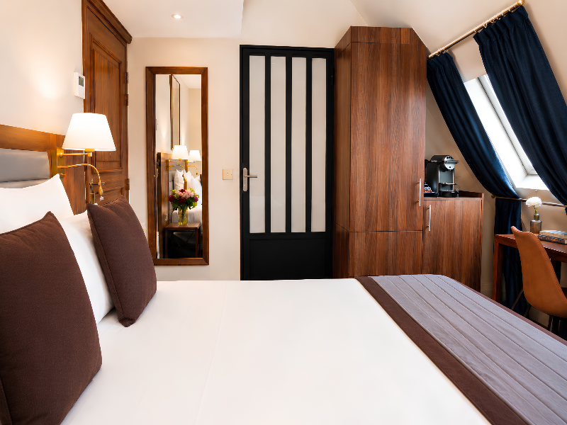Hotel Mayflower Opera image