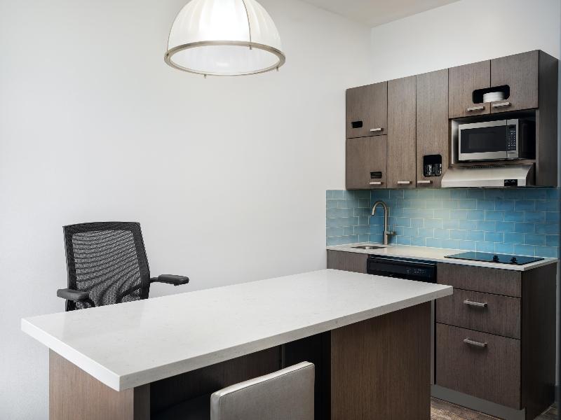 Hyatt House Naples 5Th Avenue image