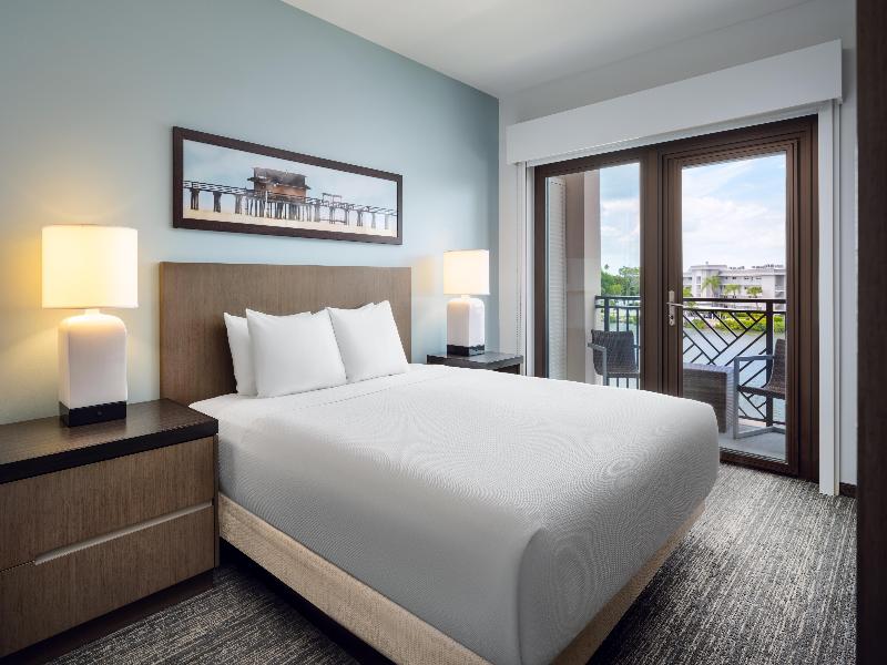 Hyatt House Naples 5Th Avenue image