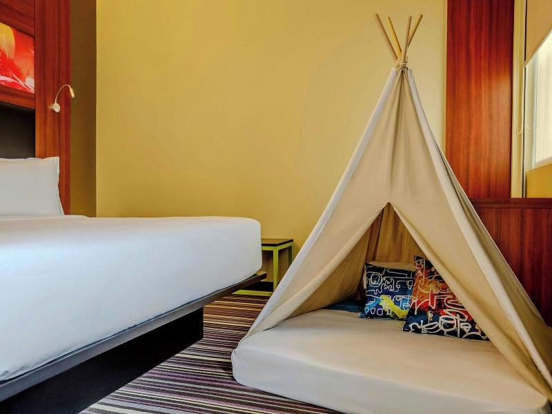 Aloft Asuncion image