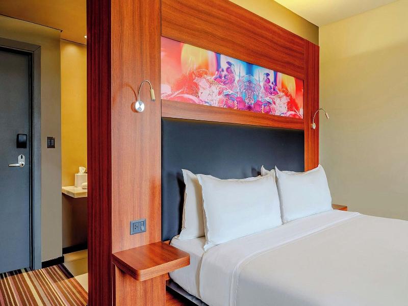 Aloft Asuncion image