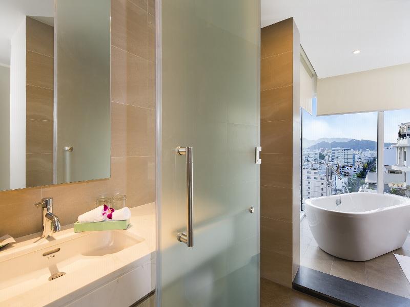 Liberty Central Nha Trang Hotel image