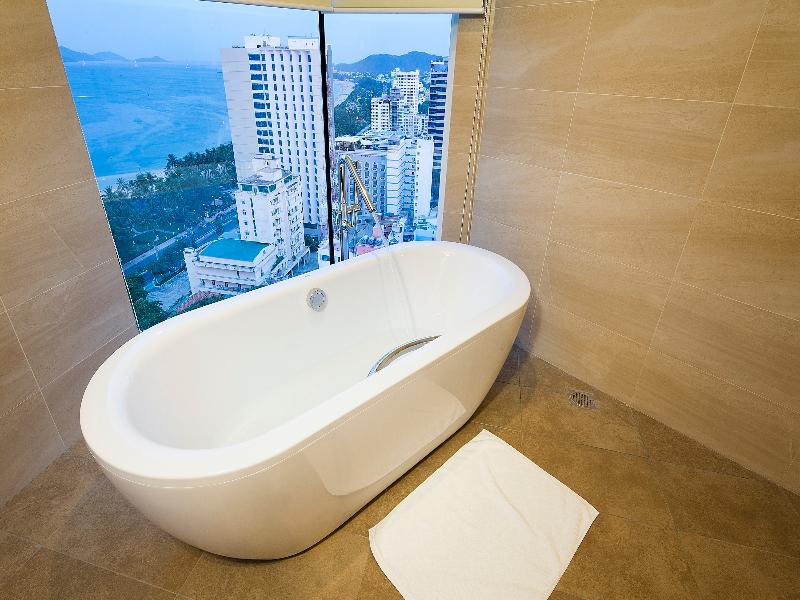 Liberty Central Nha Trang Hotel image