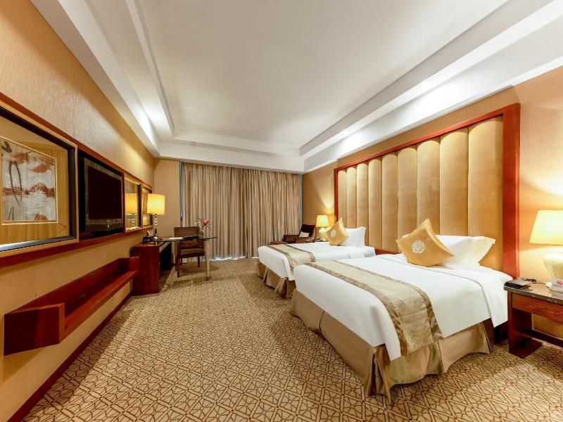 Yihe Grand Hotel image