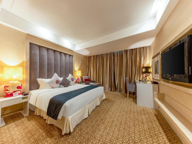 Yihe Grand Hotel image