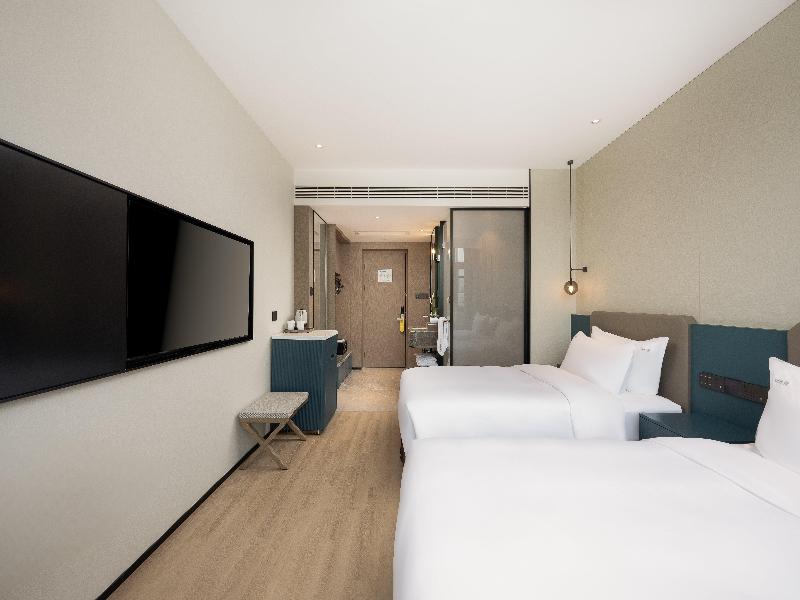 Holiday Inn Zhengzhou image