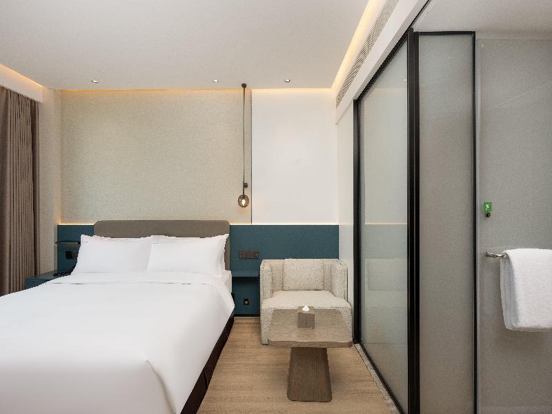 Holiday Inn Zhengzhou image